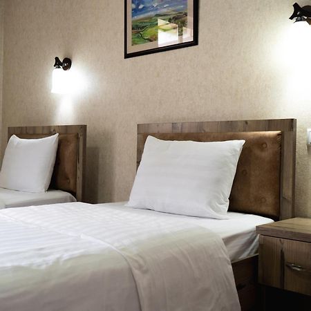 Tourist Inn Hotel Ташкент Екстер'єр фото