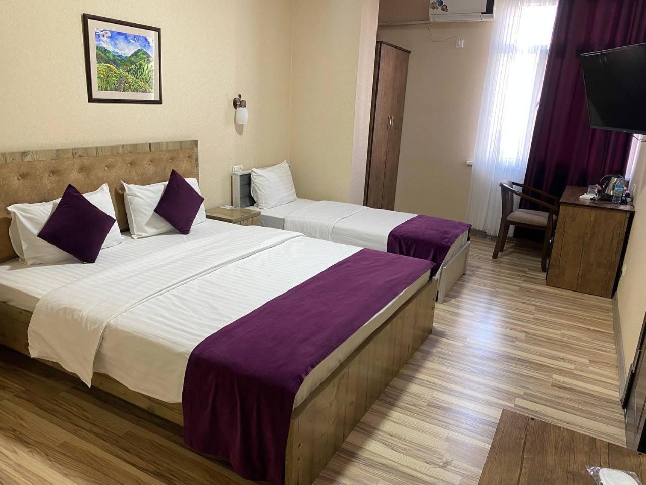 Tourist Inn Hotel Ташкент Екстер'єр фото